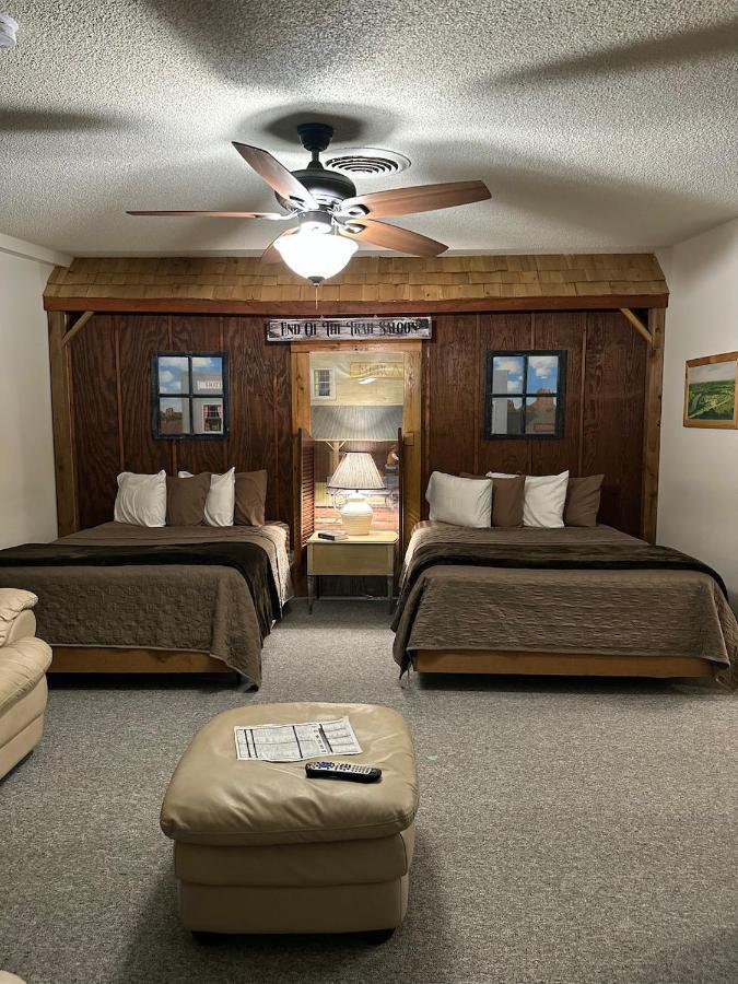 Country Cabins Hotel Chariton Bagian luar foto