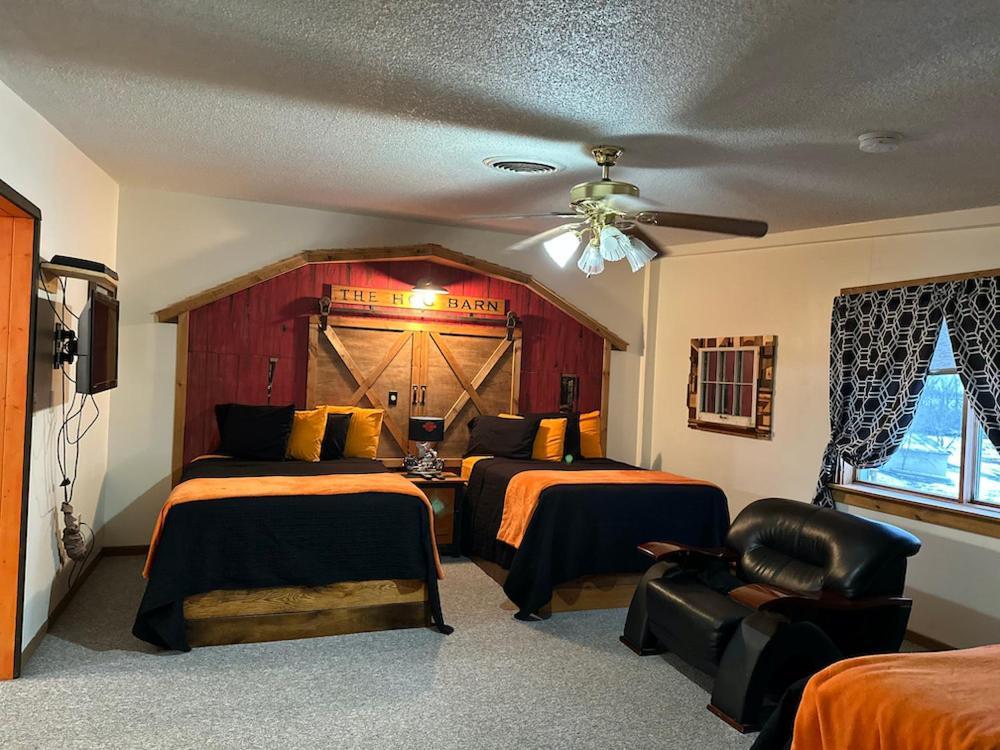 Country Cabins Hotel Chariton Bagian luar foto
