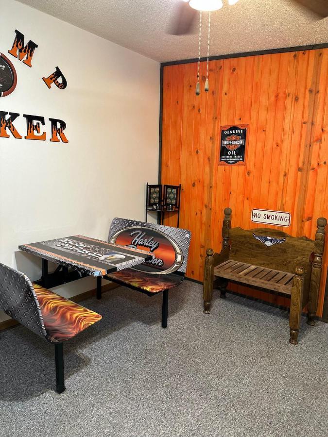 Country Cabins Hotel Chariton Bagian luar foto