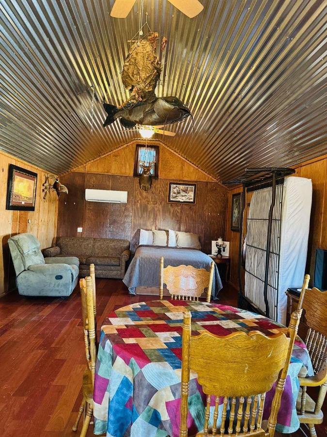 Country Cabins Hotel Chariton Bagian luar foto